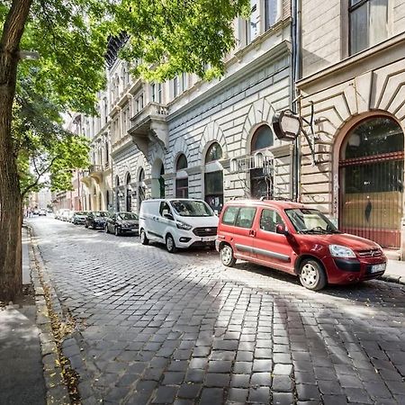 Klauzal Garden City Apartments Budapeste Exterior foto